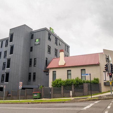 Holiday Inn & Suites - Parramatta Marsden Street By Ihg Sydney Exterior photo