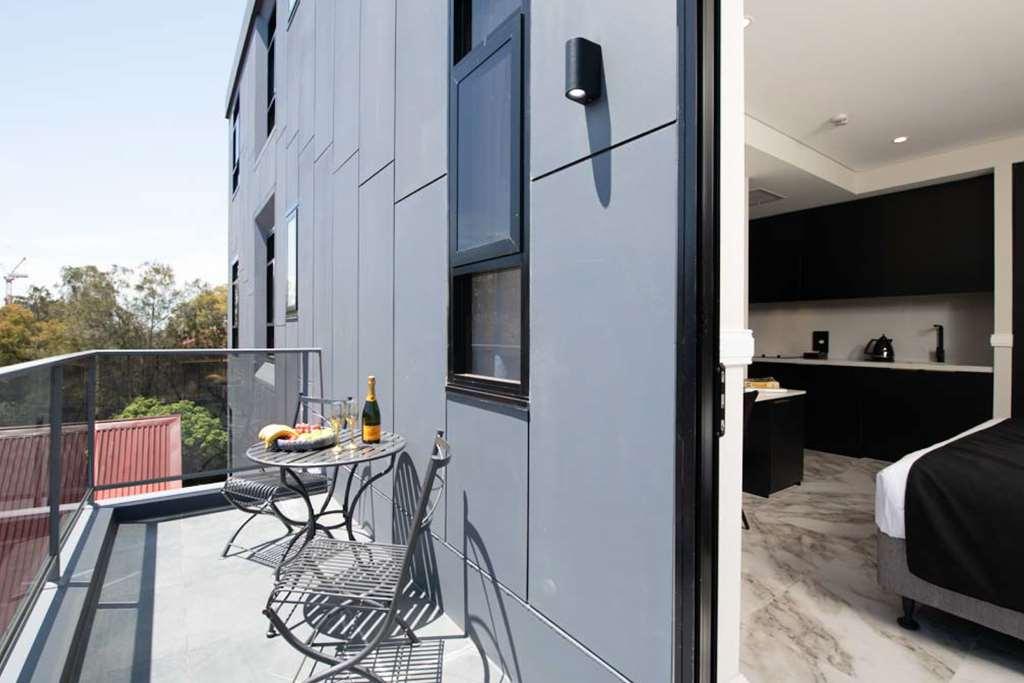 Holiday Inn & Suites - Parramatta Marsden Street By Ihg Sydney Room photo