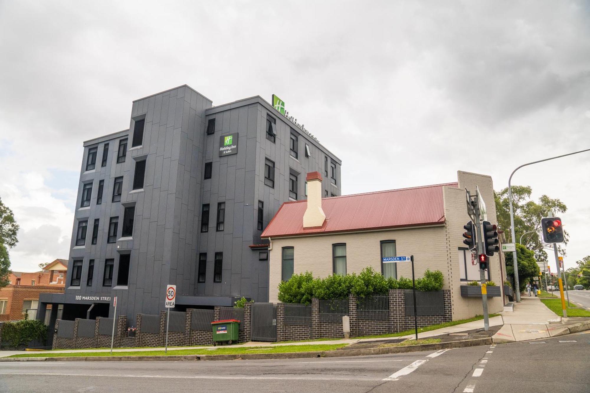 Holiday Inn & Suites - Parramatta Marsden Street By Ihg Sydney Exterior photo
