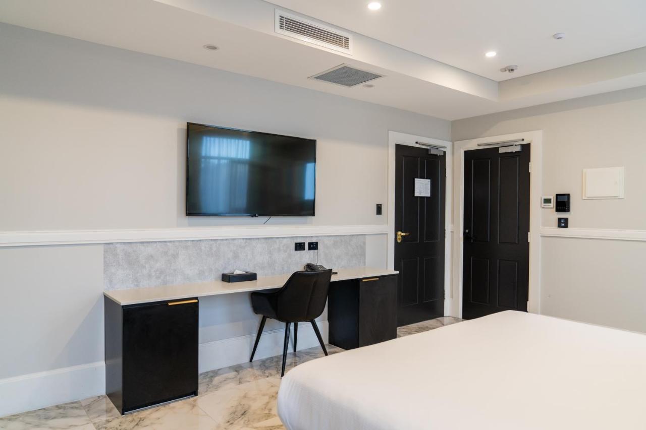 Holiday Inn & Suites - Parramatta Marsden Street By Ihg Sydney Exterior photo